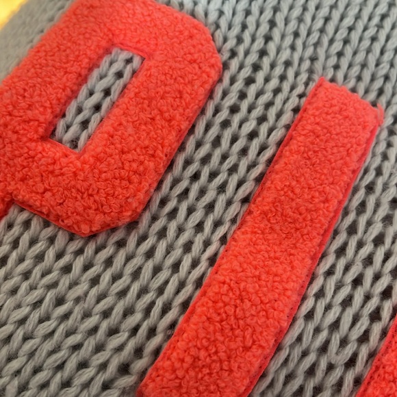 PINK by Victoria’s Secret Sweater - Picture 4 of 14